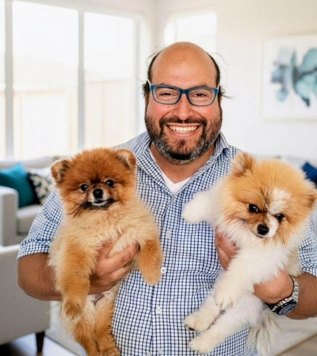 Dr Cesar Vargas with patients